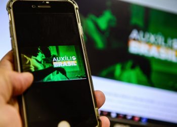 Caixa paga Auxílio Brasil a beneficiários com NIS final 9